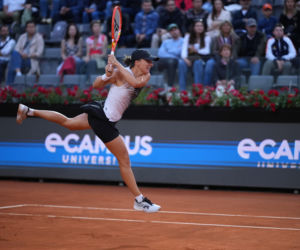 Iga Świątek na ostatnim treningu przez III rundą Roland Garros