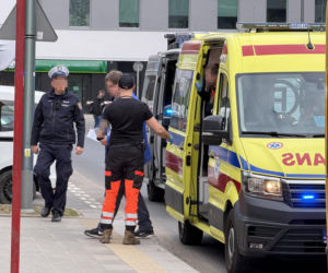 Zderzenie autobusów w Warszawie. Pękły szyby, jedna osoba w szpitalu