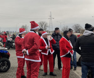 Mikołaje za kierownicą opanowali Lublin. Wyjątkowa akcja dla dzieci ze szpitala