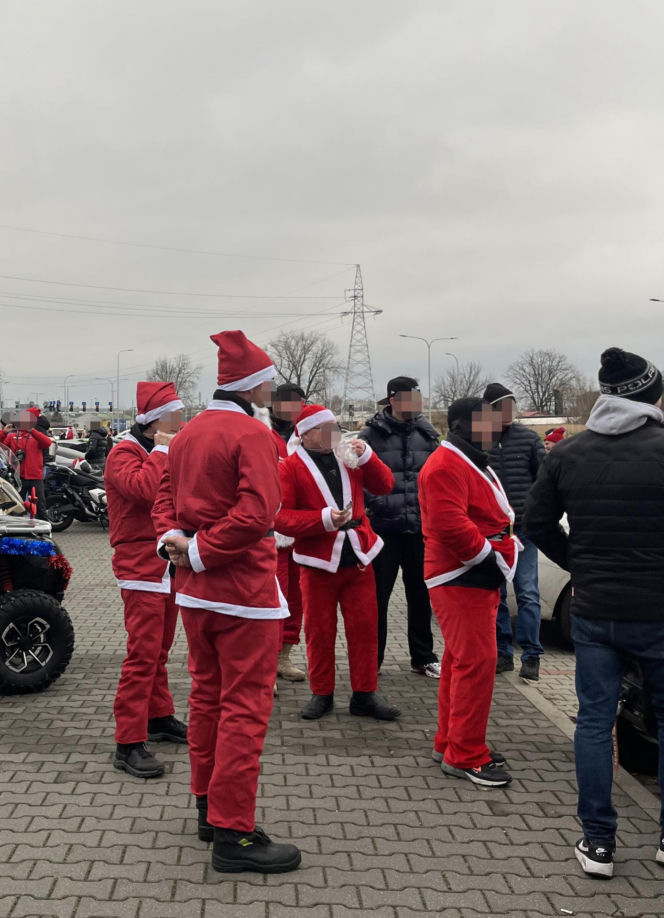 Mikołaje za kierownicą opanowali Lublin. Wyjątkowa akcja dla dzieci ze szpitala