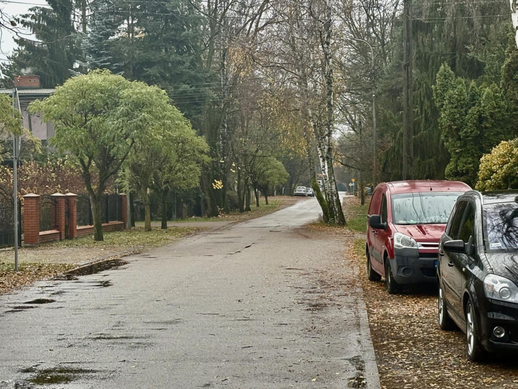 "Był podekscytowany i wesoły". 18-latek rzucił się na taksówkarza z nożem. Grozi mu dożywocie