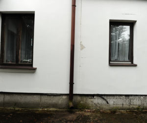 Ciężarówki jeżdżą mimo zakazu od prawie 30 lat. Mieszkańcy ul. Konwaliowej mają dość