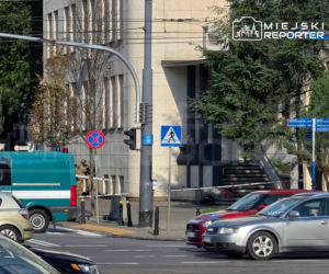 Tajemnicza walizka pod MON. Ruszyli pirotechnicy