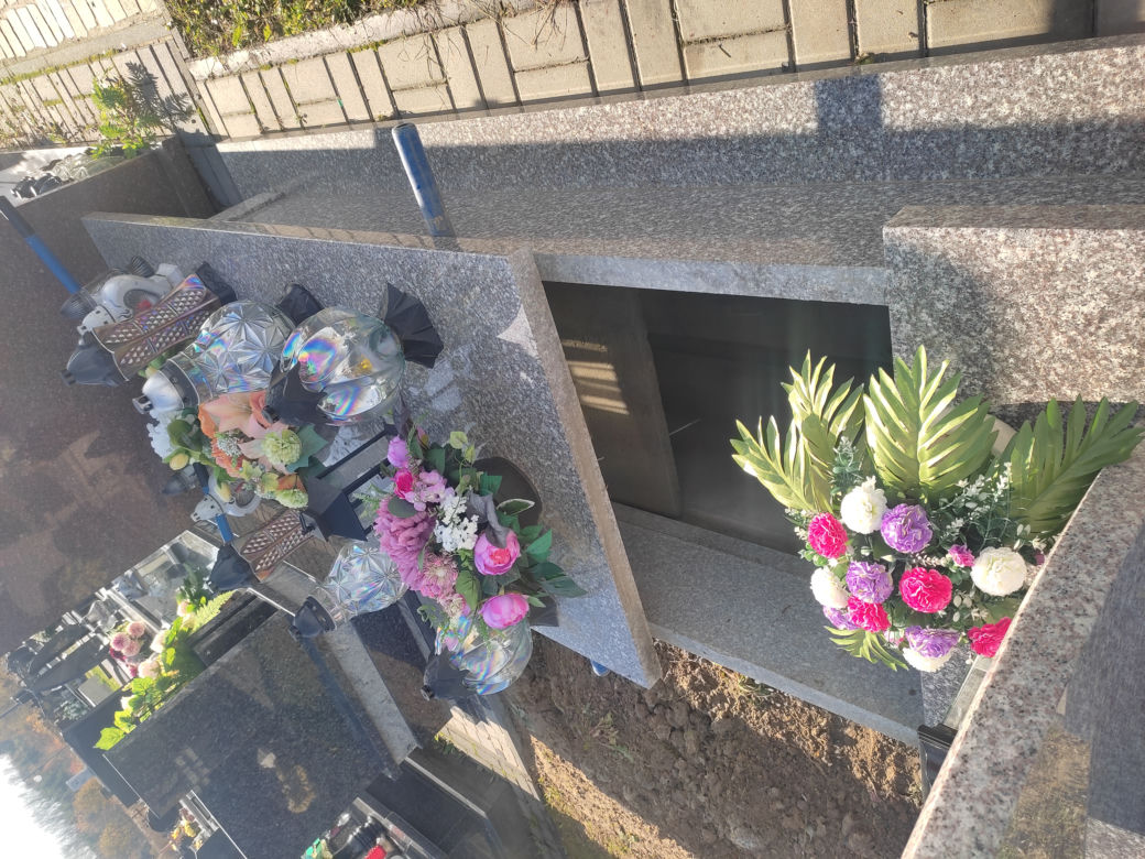 Katarzyna z malutkimi córeczkami zostaną pochowane w rodzinnym grobowcu. Wzruszające słowa księdza