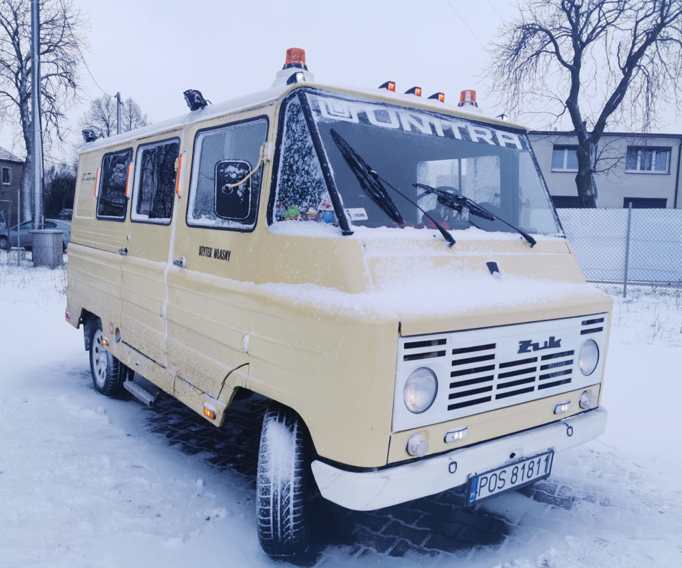 Zabytkowym ŻÓŁTYM ŻUKIEM dla Orkiestry