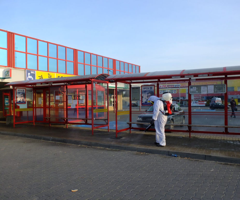 Emeryt chroni kolegów górników