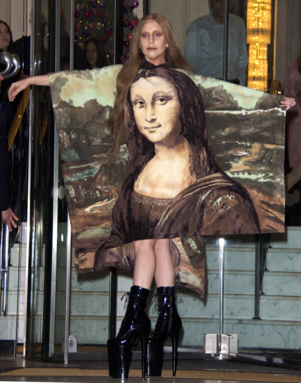 Lady Gaga w dziwnej kreacji