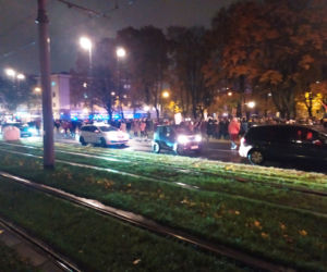 Tysiące ludzi na ulicach Warszawy. Protetsują przeciwko wyrokowi Trybunału Konstytucyjnego