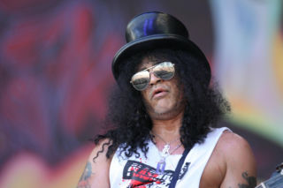 Slash nie miał żadnych ambicji. Chwycił za gitarę na dwie sekundy i reszta przestała się liczyć