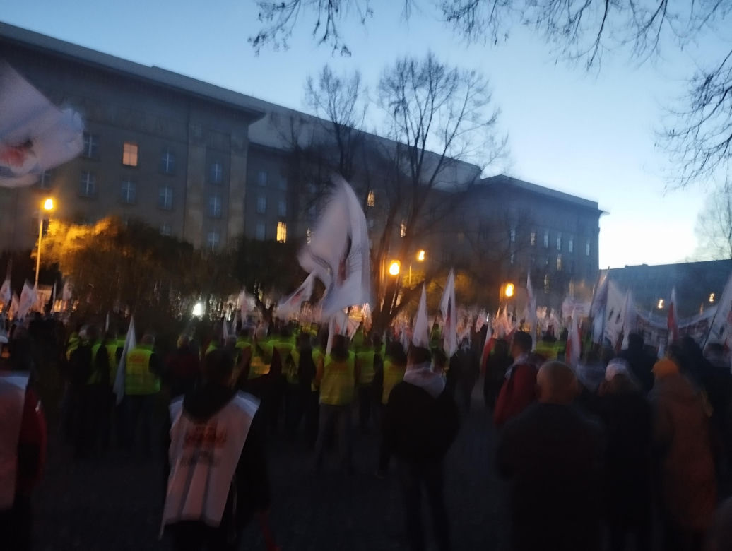 "Walczymy o Śląsk i o przemysł, żeby nie umarł"