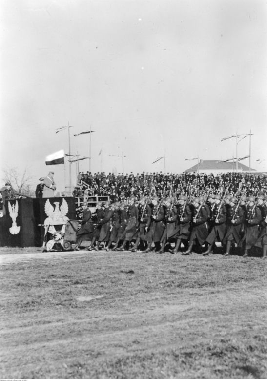 Defilada oddziałów 30. Pułku Piechoty, 11.11.1934 r.