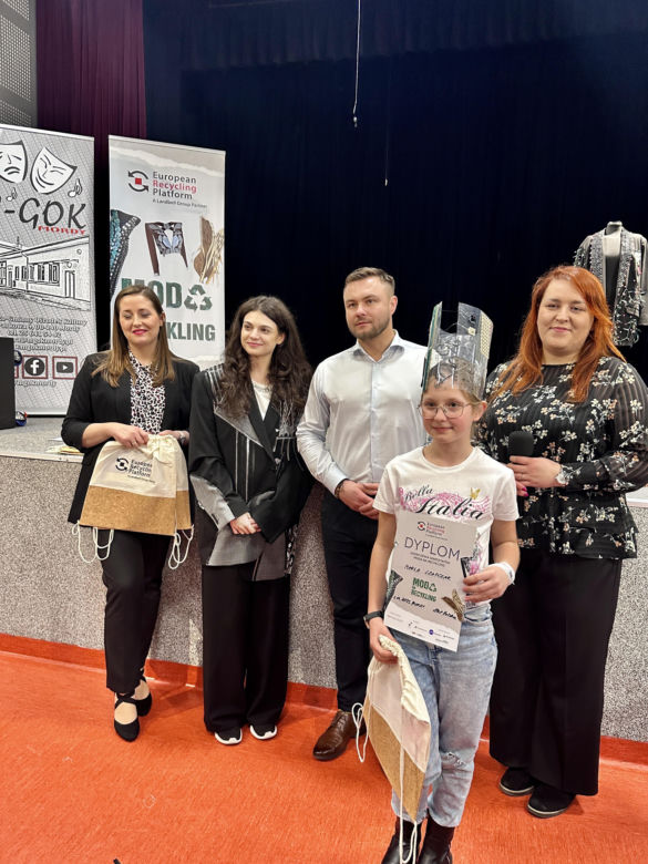 Szykowne śmieci – projekt „Moda na recykling” w gminie Mordy