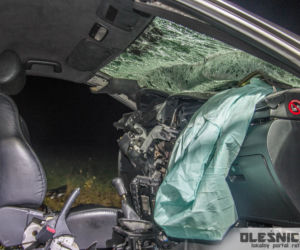 Toyota zderzyła się czołowo z ciężarówką