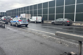 Wypadek na autostradzie A4! Kobieta straciła panowanie nad autem, dziecko trafiło do szpitala