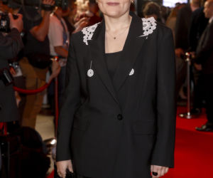 Ministra kultury zachwyciła elegancją na premierze filmu Ojczyzna
