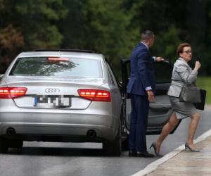 Gwiazdy atakują minister Zalewską
