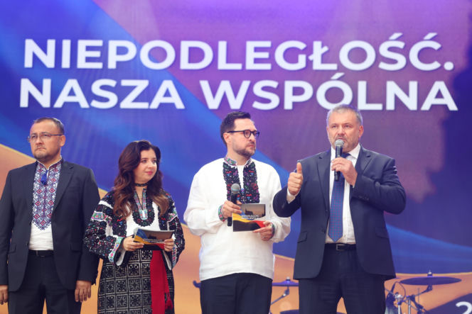 35 lat niepodległej Ukrainy. Obchody na Placu Zamkowym w Warszawie