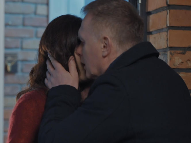 M jak miłość. Joanna (Dominika Sakowicz), Artur (Robert Moskwa)