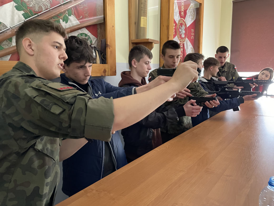 Wirtualna strzelnica w Zespole Szkół nr 2 w Nowym Sączu 