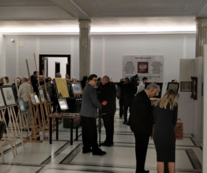 Wystawa obrazów posła Suskiego w sejmie