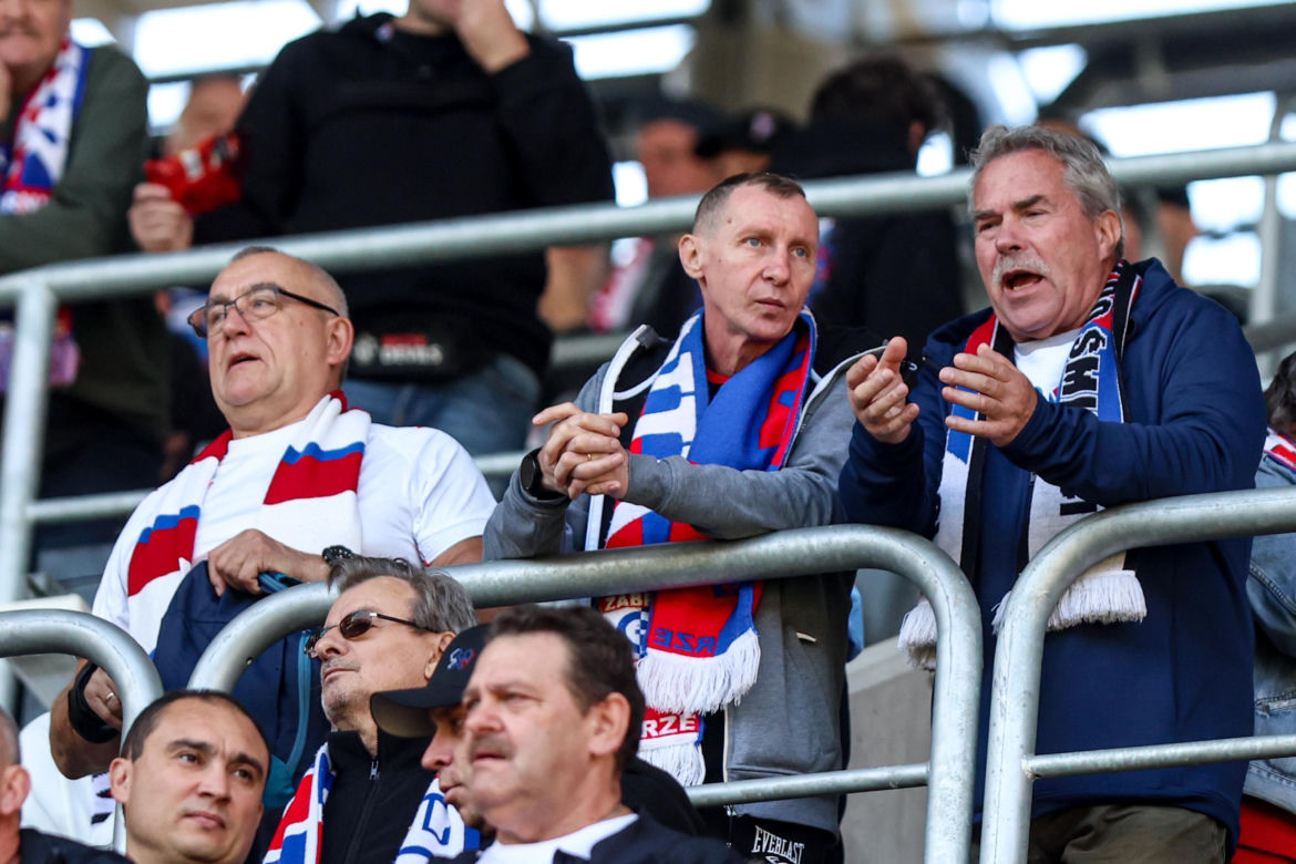 Zdjęcia kibiców i zawodników z derbów Górnego Śląska