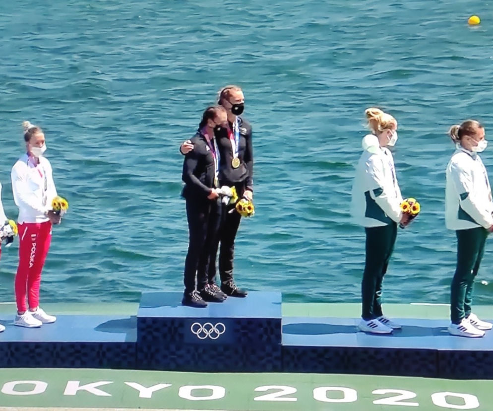 Karolina Naja i Anna Puławska