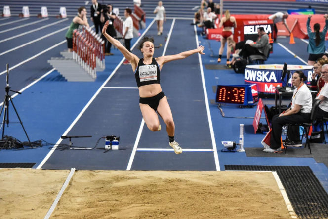 Halowe mistrzostwa Polski w Kujawsko-Pomorskiej Arenie Toruń. Zdjęcia kibiców i zawodników
