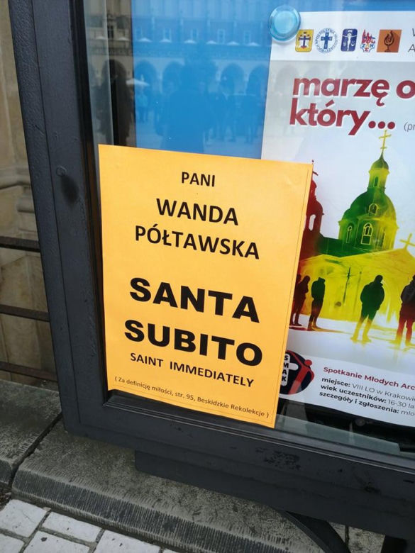 Ostatnie pożegnanie Wandy Półtawskiej. Kard. Dziwisz: "Księga jej życia została zamknięta"
