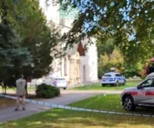 Atak Ukraińca  w klasztorze. Nie żyje ksiądz. Szkoła z pilnym apelem do rodziców  