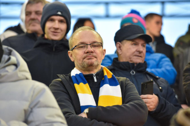 PRES Grupa Dewloperska Toruń - Abramczyk Polonia Bydgoszcz, zdjęcia kibiców i zawodników z pożegnania Adriana Miedzińskiego