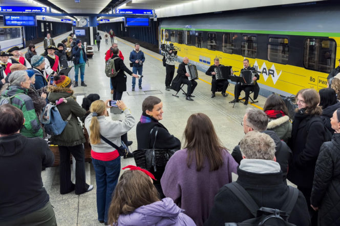 Minister kultury ruszyła na świąteczne zakupy