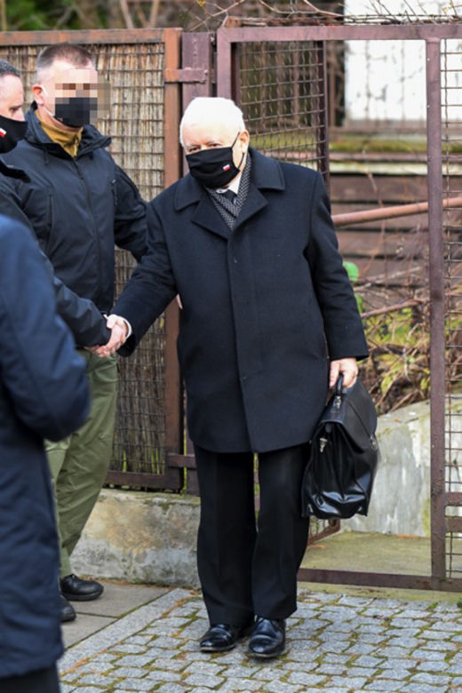 Jarosław Kaczyński w drodze do sejmu