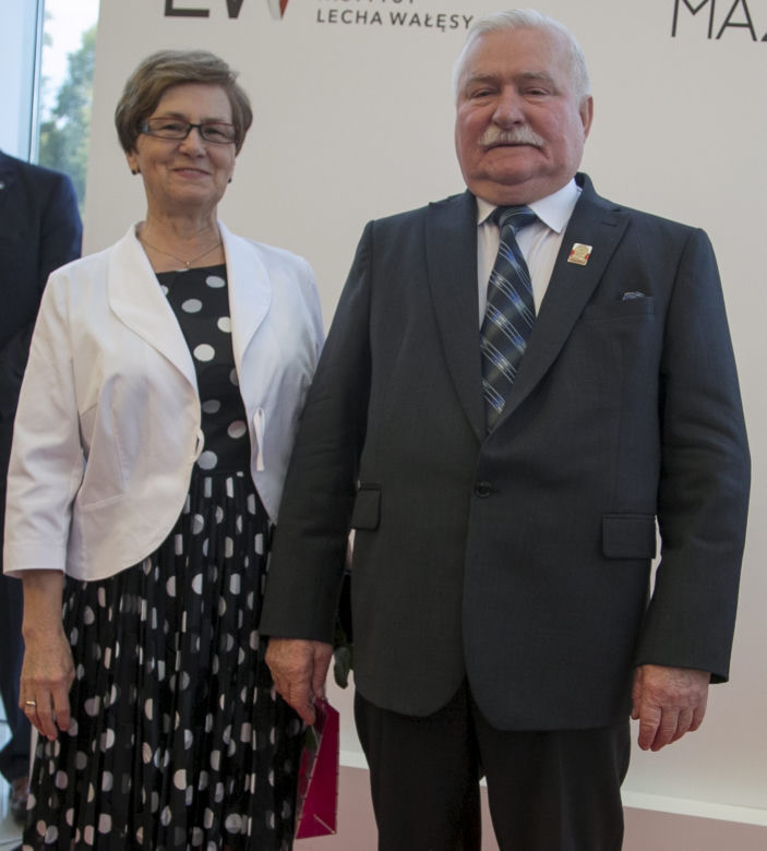 Wałęsa z żoną sponsorowali synowi wybory