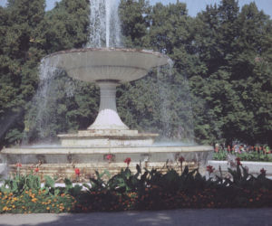 Tak wyglądała Warszawa lat 90.! Nie uwierzycie, ile się zmieniło [GALERIA]