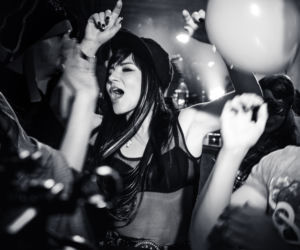 SHAZZA ZOSTANIE DJ-KĄ