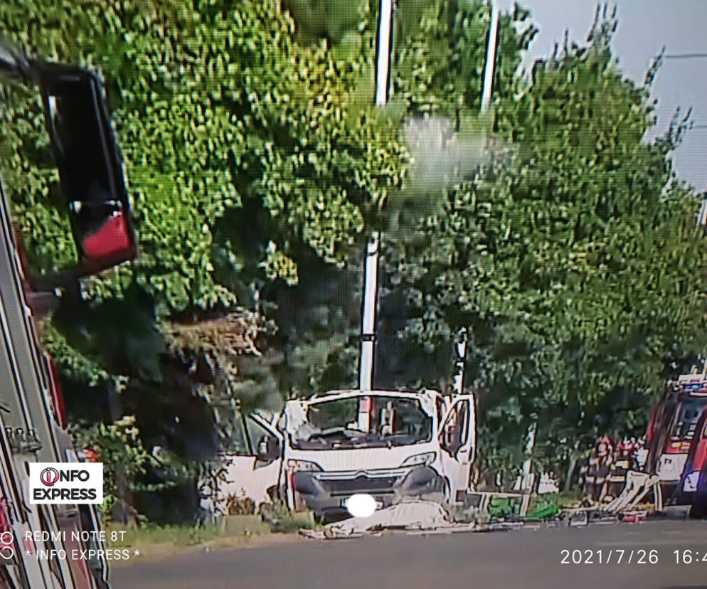 Eksplozja samochodu na ul. Wrocławskiej w Częstochowie! Nie żyją 2 osoby. Ewakuacja mieszkańców