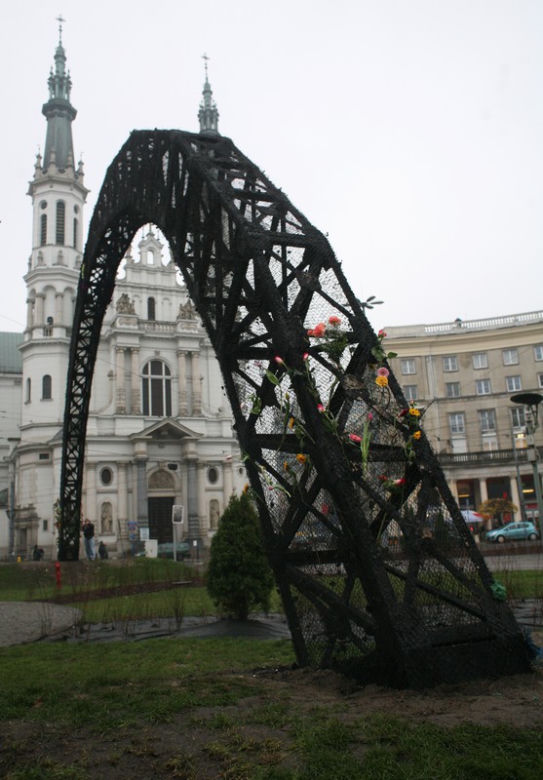 Warszawa, plac Zbawiciela, tęcza
