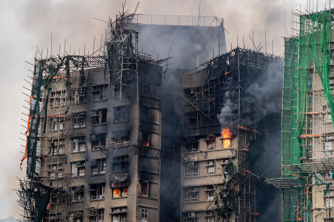 Hongkong / Pożar wieżowców. Liczba ofiar wzrosła już do 44.