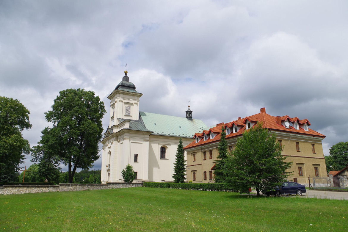 Ta małopolska wieś kiedyś należała do szlachty. Swoją nazwę zawdzięcza zamieszkującym ją zwierzętom