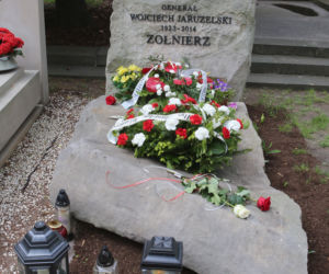 Tak wygląda grób generała Wojciech Jaruzelskiego