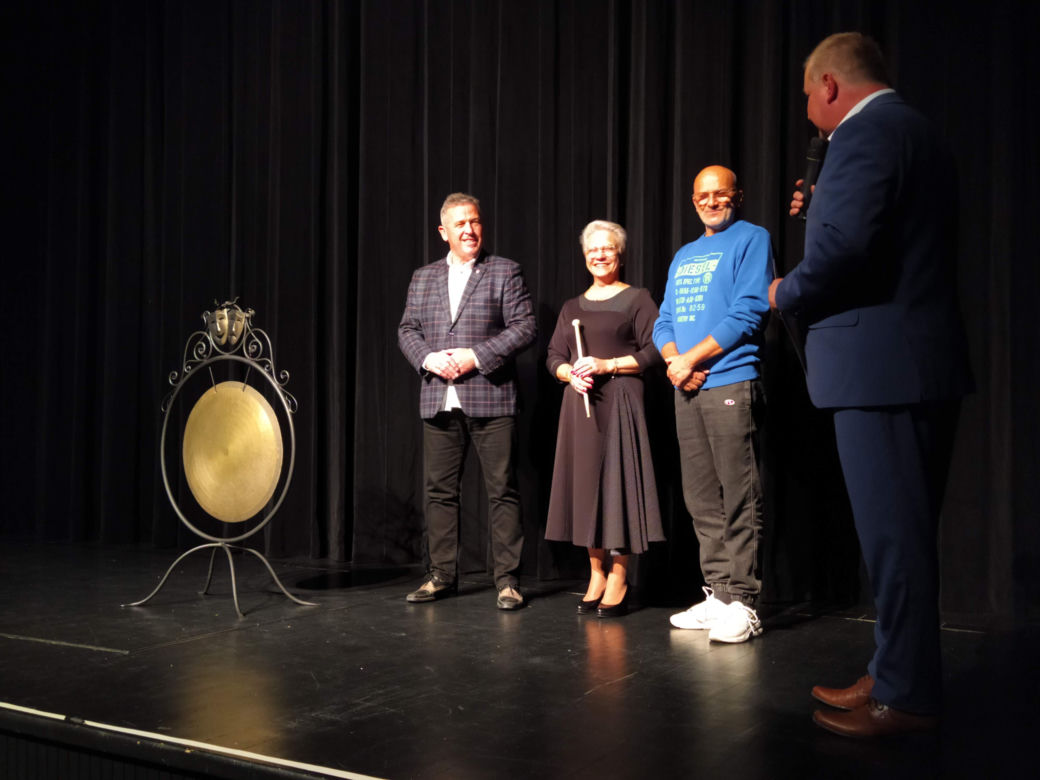 ZOBACZ ZDJĘCIA z inauguracji X Ogólnopolskiego Festiwalu Teatrów "Sztuka plus Komercja" w Siedlcach: