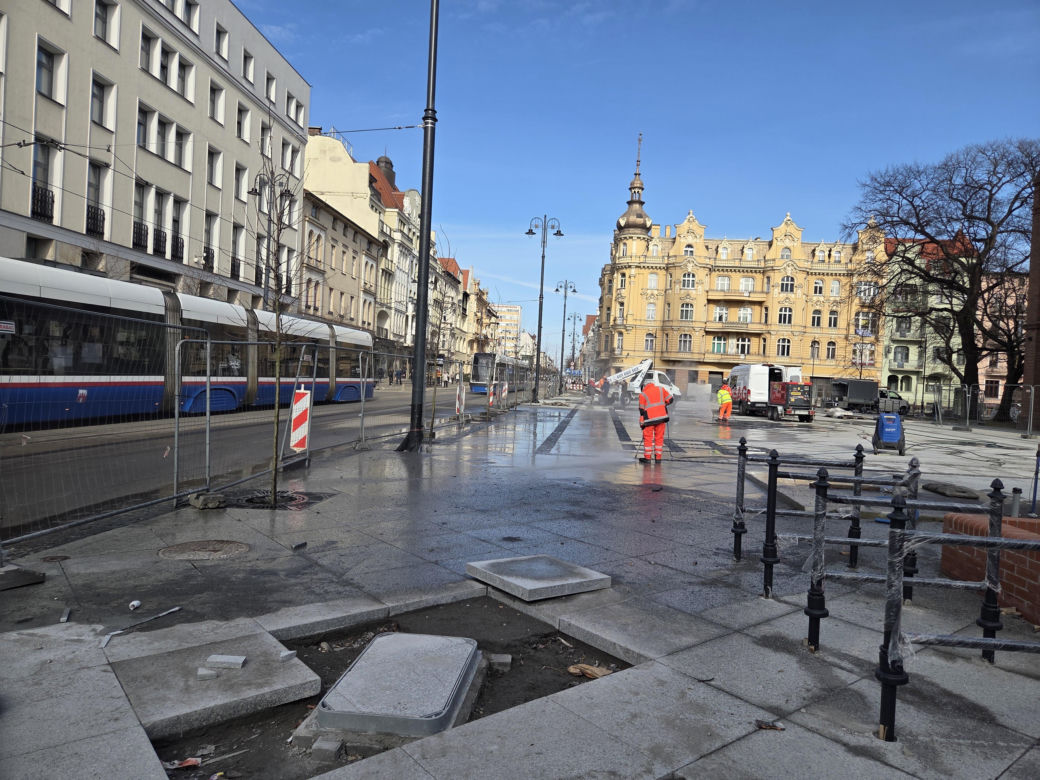 Tak teraz wygląda Plac Wolności w Bydgoszczy. Zaglądamy na plac budowy!