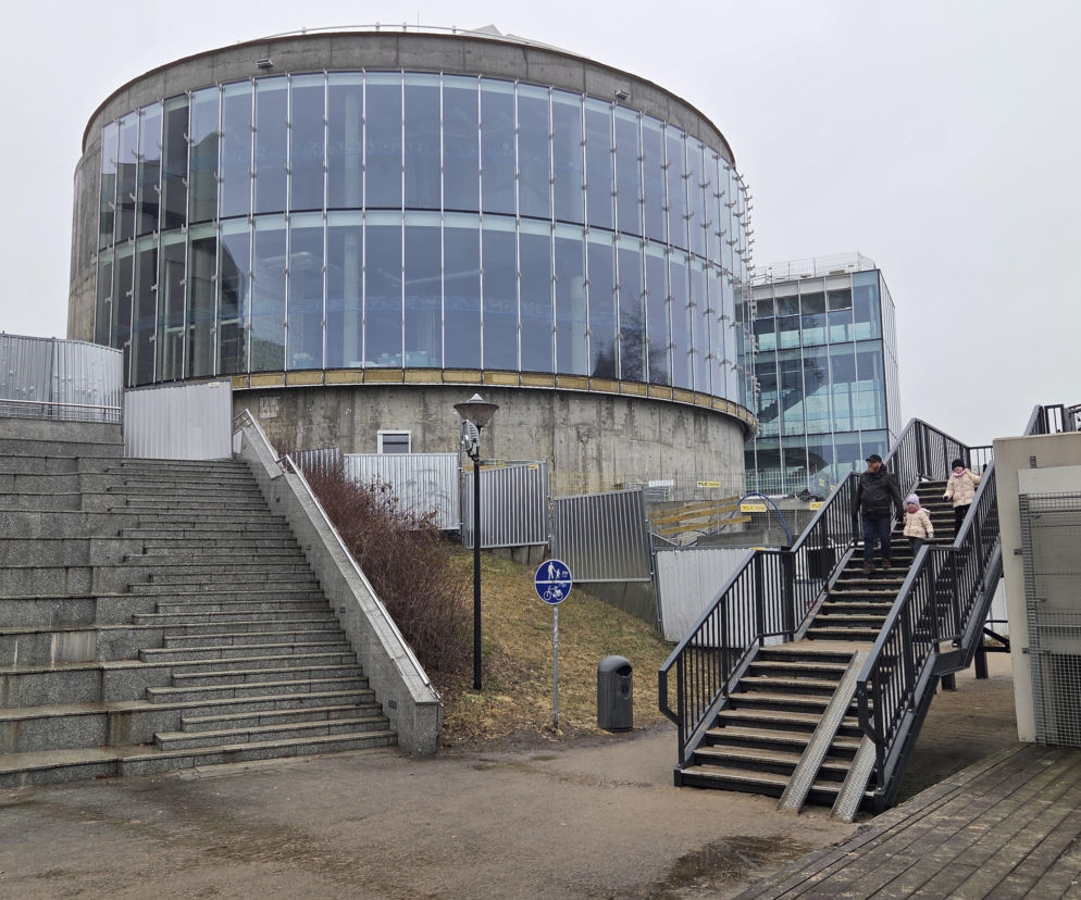 Duże opóźnienie rozbudowy Opery Nova. IV krąg wciąż w budowie