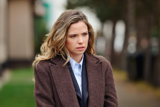 Na wspólnej, odcinek 4162: Szantażysta grozi Kalinie, a ta w desperacji prosi o pomoc byłą partnerkę