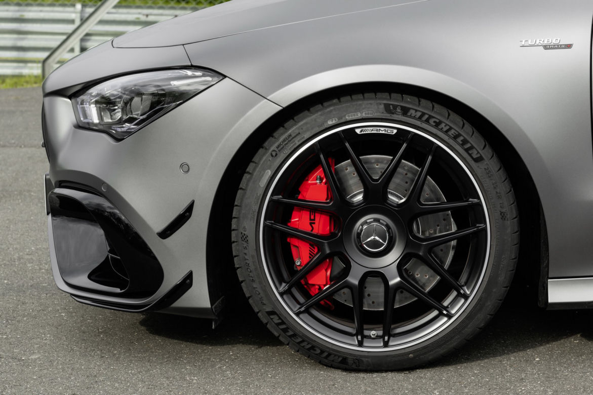 Mercedes A45 AMG i CLA 45 AMG