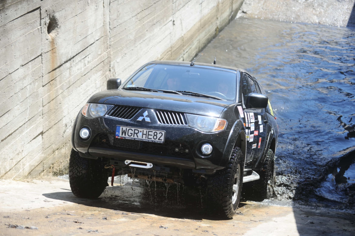 VIP CROSS 2016: polskie gwiazdy w terenówkach Mitsubishi