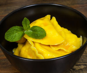 Dyniowe pierogi z serem - pysznie, niedrogo, sezonowo