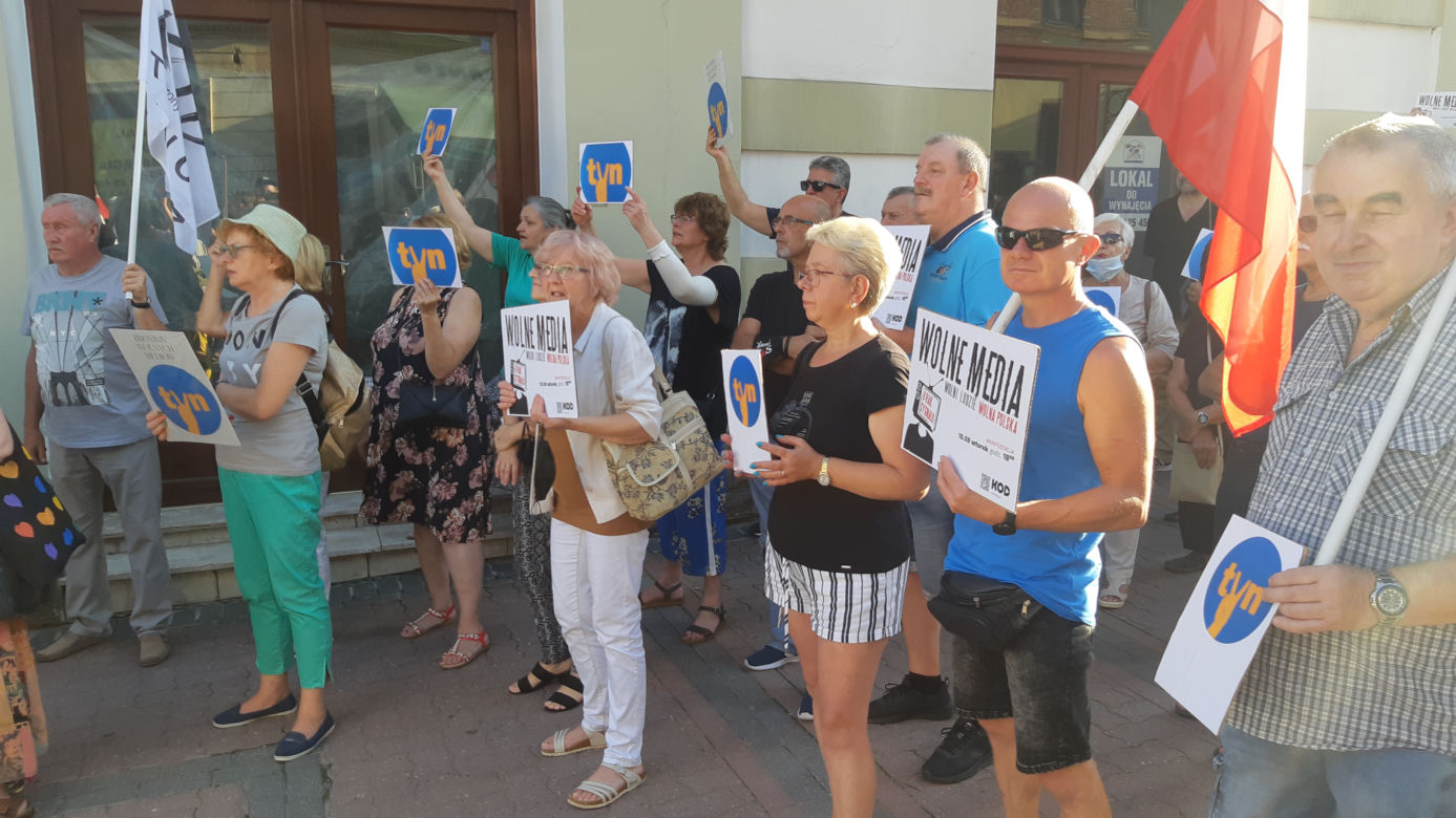 "Wolne media!". Mieszkańcy Tarnowa wyszli na ulicę 