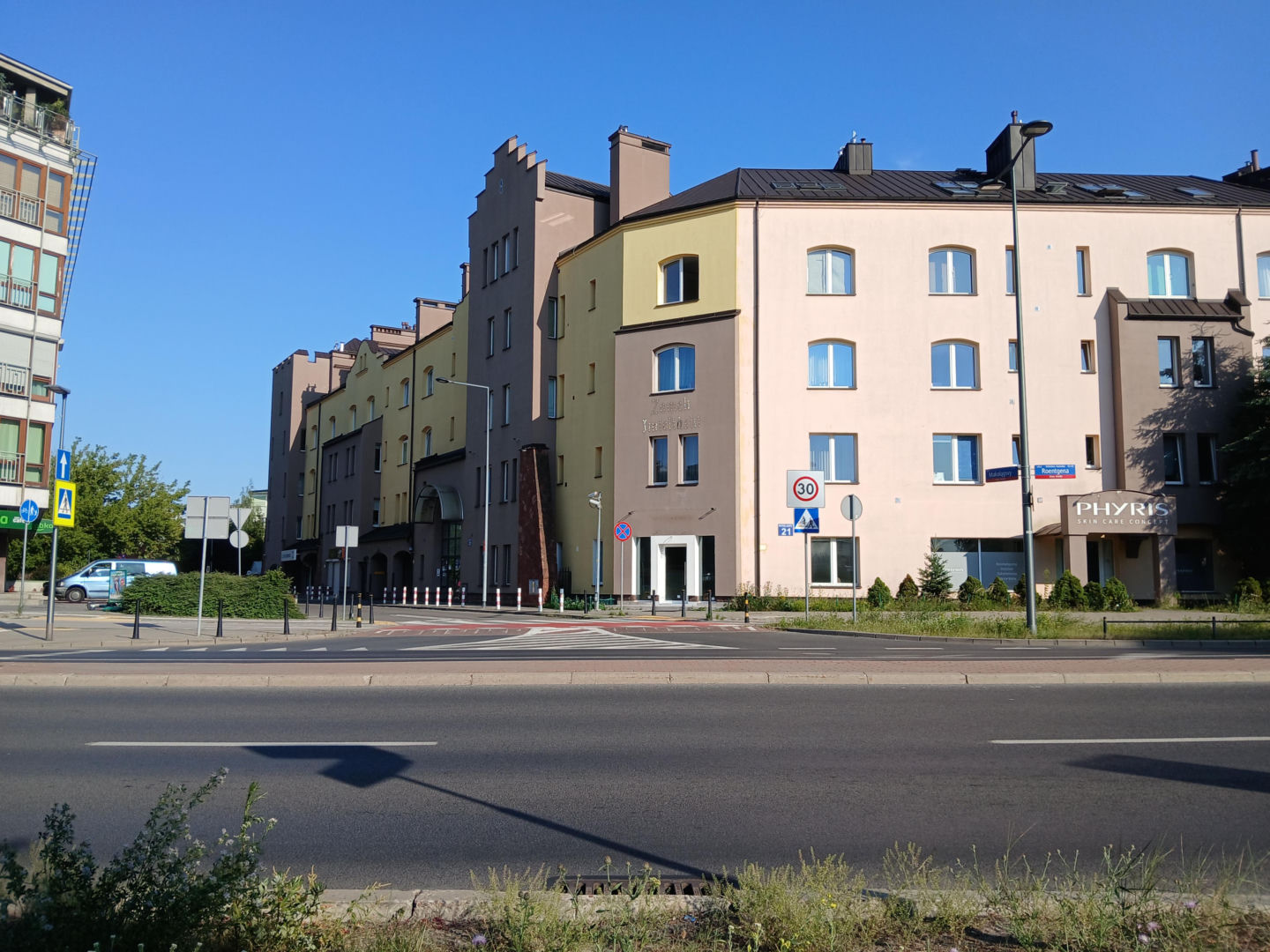 Blok Zamek Imieliński przy ul. Makolągwy w Warszawie