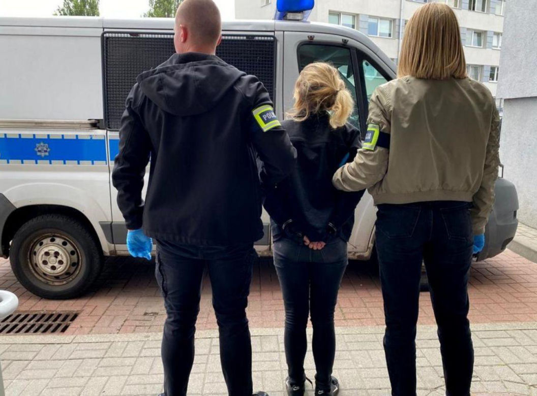 Atak na dworcu w Bydgoszczy. Łupem sprawców padły pieniądze i biżuteria
